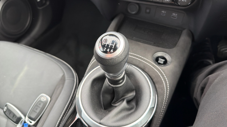 Nissan Juke 1.0 DiG-T Tekna+ 5dr Petrol Hatchback